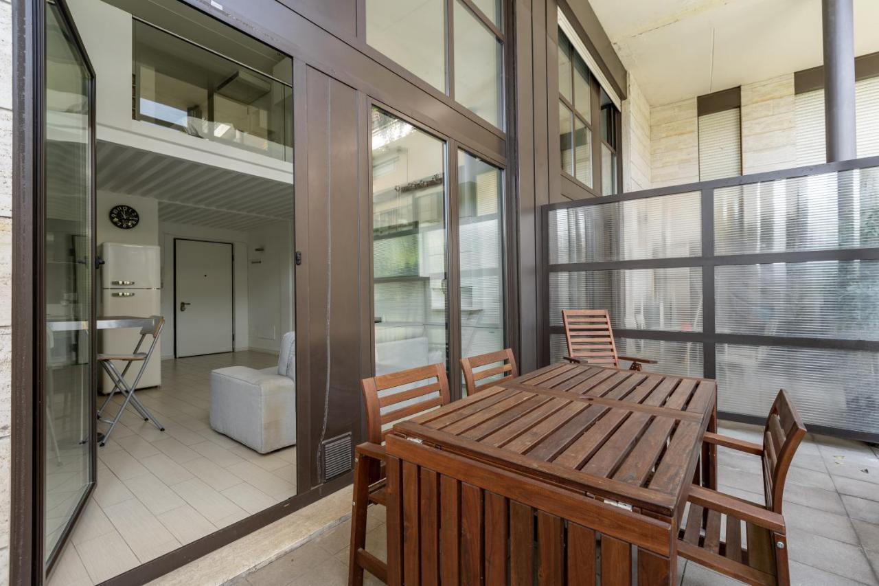 Elegant Loft With Balcony! Apartment Milan Exterior photo